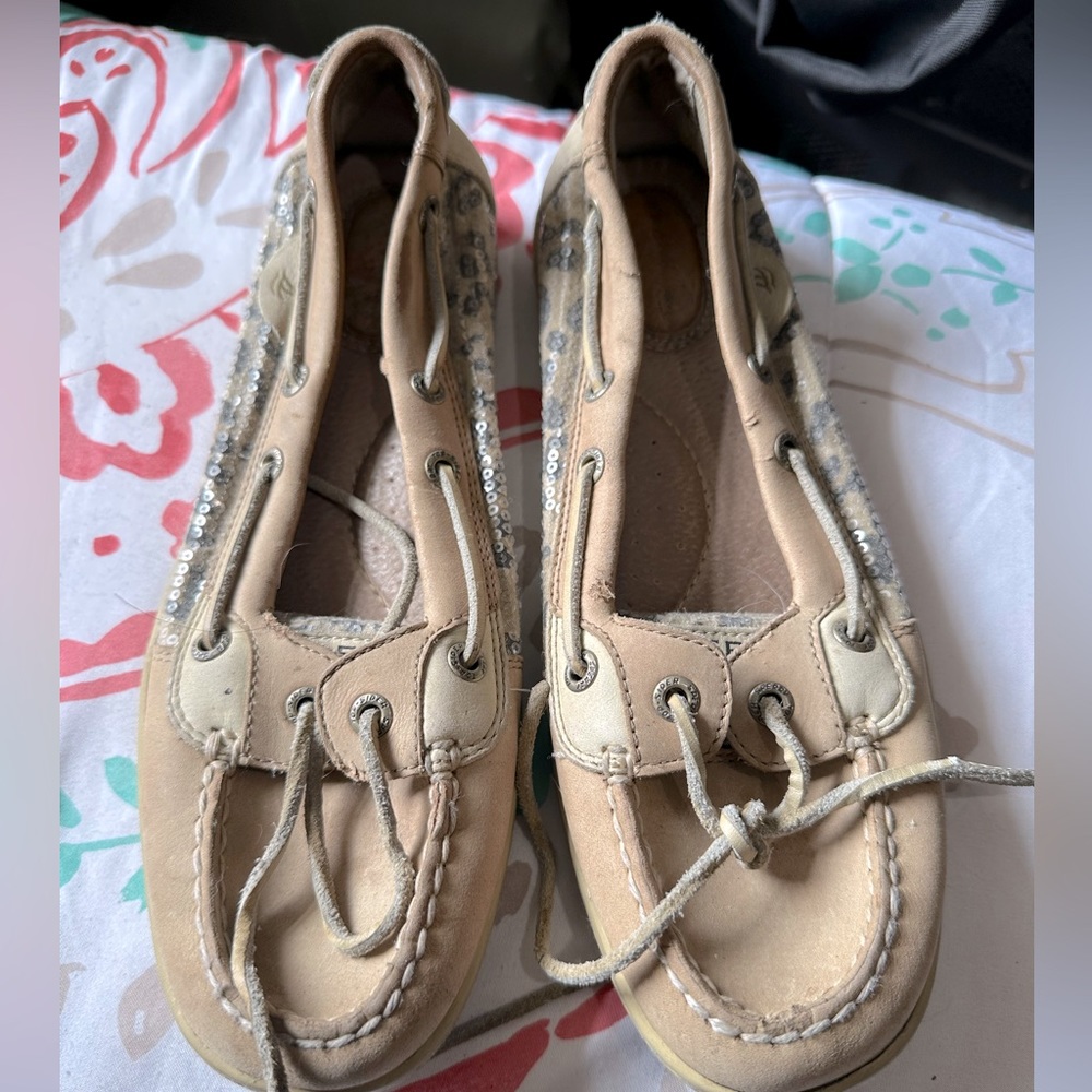 Women’s angelfish leopard jacquard slip-on boat shoe size 9 leather